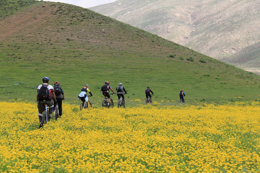 دشت لار؛ مسیرهای دسترسی، و مکان های دیدنی این دشت بکر و زیبا