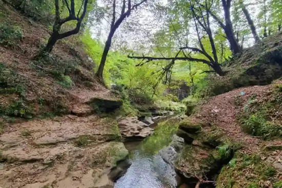 حوضچه های آبگرم بلیران | مسیر دسترسی و بهترین زمان سفر